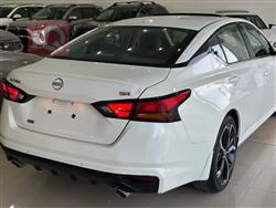 نيسان ألتيما